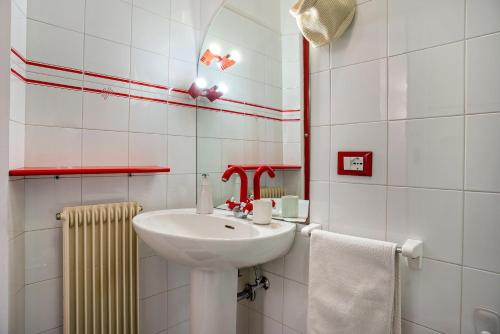 Ένα μπάνιο στο Balconi Rossi Borgo Valsugana