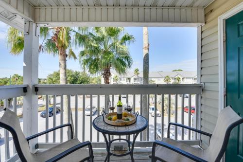Winter Getaway: Destin Condo by Golf & Dining photo 10