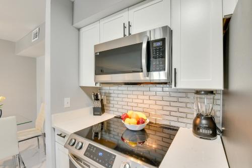 Winter Getaway: Destin Condo by Golf & Dining photo 18