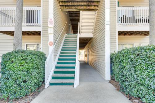Winter Getaway: Destin Condo by Golf & Dining photo 25