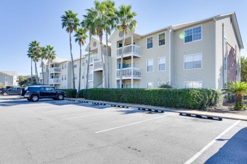 Winter Getaway: Destin Condo by Golf & Dining photo 8