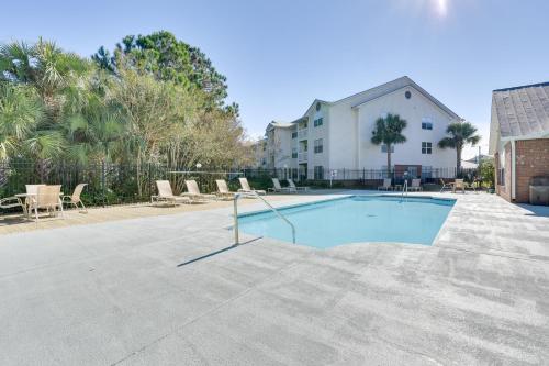 Winter Getaway: Destin Condo by Golf & Dining photo 5