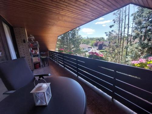 Μπαλκόνι ή βεράντα στο Große, helle Wohnung mit sonnigem Balkon