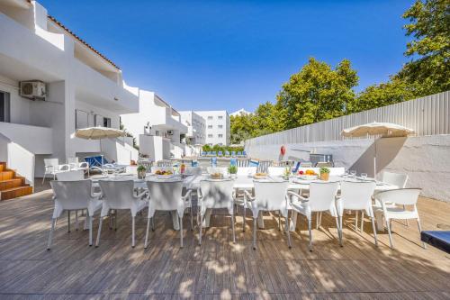 Villa Altis Park by Villa Plus