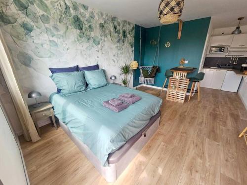 104 Douce Provence au calme face à la piscine