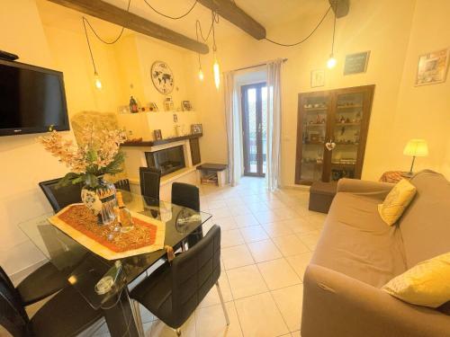 Spoleto A1 - No Car Required Centrally located - sleeps 46