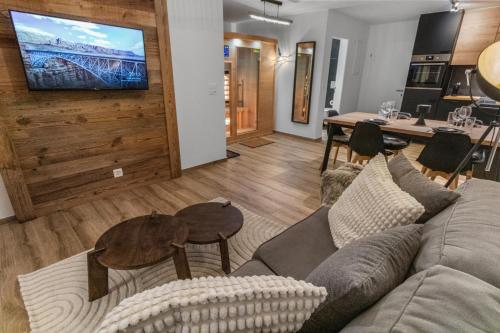 Appartement rénové avec vue panoramique et sauna
