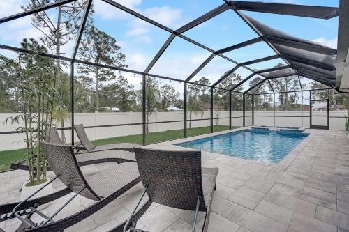 Gallery image of Luxe Gem w Heated, Saltwater Pool, Spa and Privacy Fence in North Port