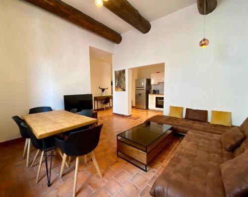 Photo de la galerie de l'établissement Appart Centre ville, Vieux Port 65m2, à Marseille