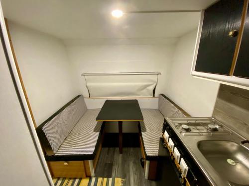 Kuchyň nebo kuchyňský kout v ubytování Garden Caravan