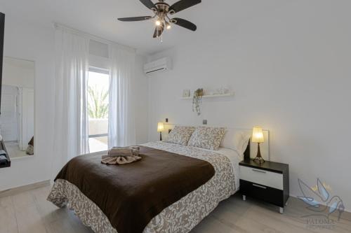 Sunny Apartment in Benal Beach with Sea Views