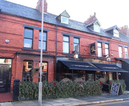 Modern & Stylish Home at the corner of famous Penny Lane in Liverpool photo 59