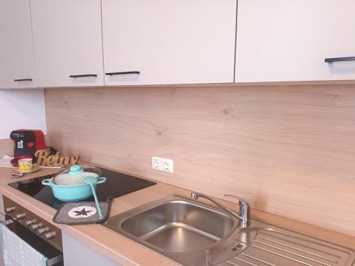 Dapur atau dapur kecil di Apartment in Tyrol near Ski Slopes