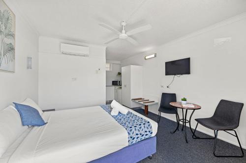 Postel nebo postele na pokoji v ubytování Pottsville Beach Motel