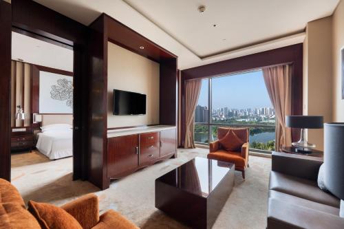 Χώρος καθιστικού στο Sheraton Changde Wuling Hotel
