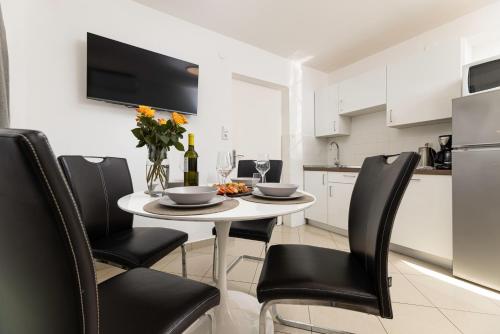 Gallery image of Apartments Lacrima in Šilo
