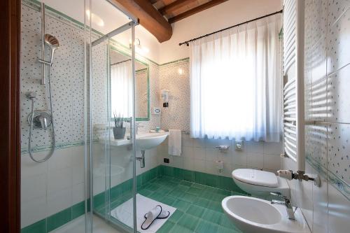 Koupelna v ubytování Relais dell'Olmo