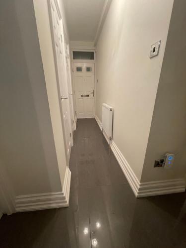 Homely and very comfortable apartment photo 14
