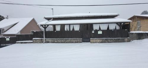 Lugas Apartman Miskolctapolca 2 hálószoba Dézsa és Jakuzzi közel a Barlangfürdőhöz 3519 Miskolctapolca, Brassói u. 50. kép - 3