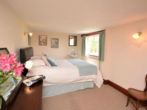 Katil atau katil-katil dalam bilik di 2 Bed in Sidmouth BURSC