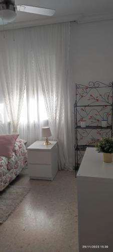 Apartamento frente a Palacio de Congresos (Fibes)