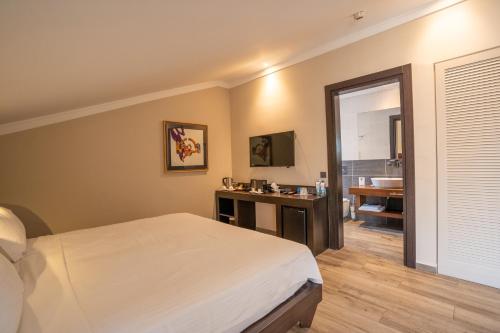 Resa Hotel Göcekにあるベッド