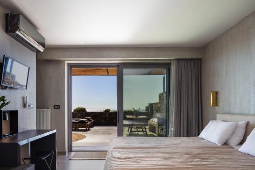 Μια τηλεόραση ή/και κέντρο ψυχαγωγίας στο Kumo Villas