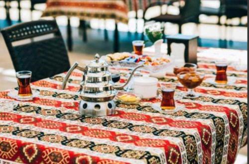 Makanan di atau berdekatan apartmen