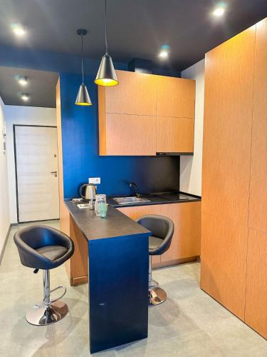 Investia LLC – Photos 3