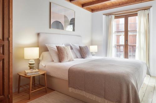 Ένα ή περισσότερα κρεβάτια σε δωμάτιο στο Val de Ruda Luxe 10 by FeelFree Rentals