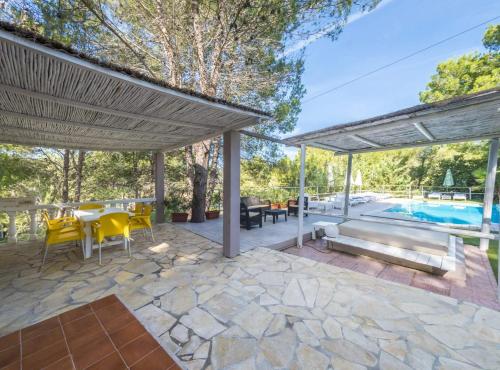 Πισίνα στο ή κοντά στο VILLA MONTECRISTO.