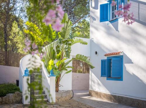 Το κτήριο όπου στεγάζεται  η βίλα