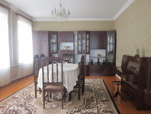 Photo de la galerie de l'établissement Ineza's Guest House, à Kazbegi