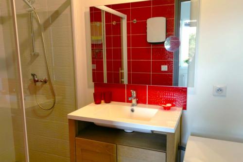 Ένα μπάνιο στο Gîte de l'Ouvroir