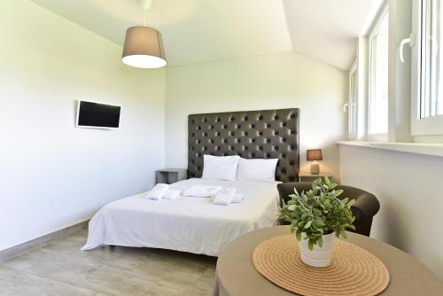 Cama o camas de una habitación en Cozy stay by Kaunas vila 9Vėjai