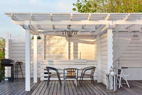 Un balcón o terraza de Cozy stay by Kaunas vila 9Vėjai