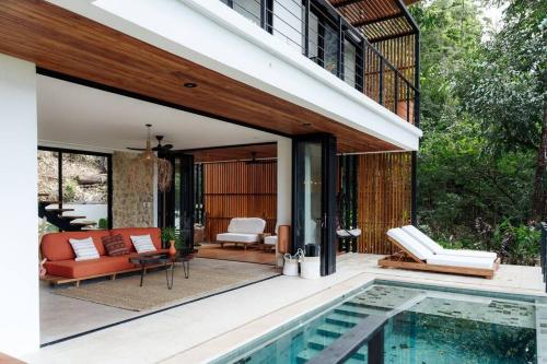 Villa Lila: Ocean View Luxury Villa, BRAND NEW