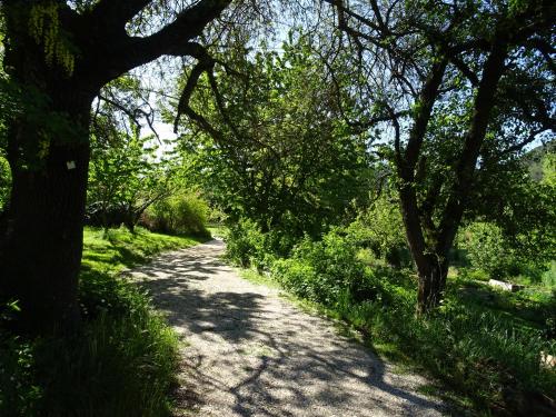 Φυσικό τοπίο κοντά σε αυτή η παραθεριστική κατοικία