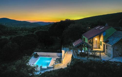 Holiday home Vrvilo- with private pool and playground