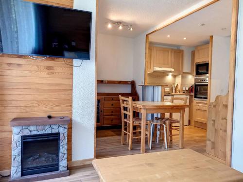 Appartement rénové 2 pièces, centre station, piscine, animaux admis