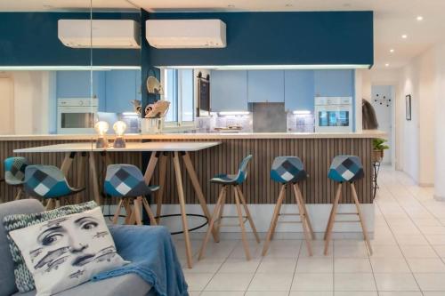 Photo de la galerie de l'établissement C10 2 Rooms Henri IV close to Film Festival/Balcony-AC, à Cannes