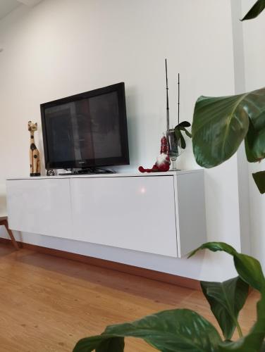 Μια τηλεόραση ή/και κέντρο ψυχαγωγίας στο Casa Xoubiña