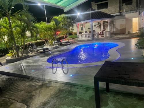 Bazén v ubytování Villa gundy nebo v jeho okolí