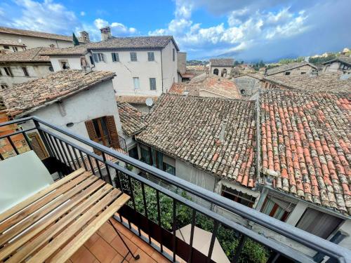 Centrally located Spoleto A1 - sleeps 6 - terrace - Bbq - Car not needed Wifi