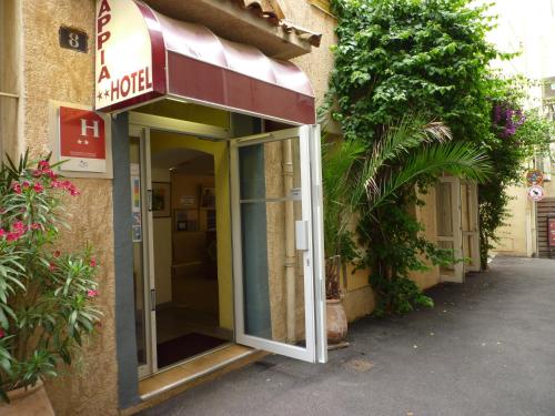 Fachada o entrada de Appia Hotel