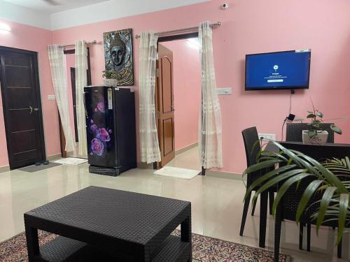 TV in/ali zabaviščno središče v nastanitvi Lasaya holiday accommodation