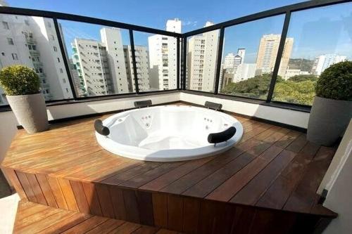 Cobertura com jacuzzi em Vitória