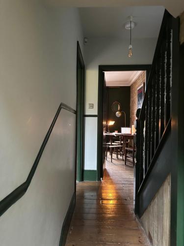 Campania & Jones House photo 18