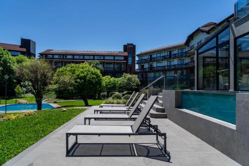 Πισίνα στο ή κοντά στο Hotel Alpestre