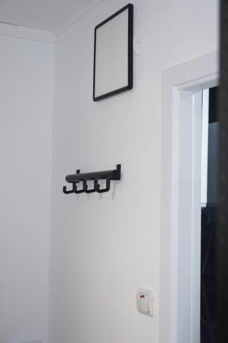 Fotografie z fotogalerie ubytování Black & White, Rezerva acum garsoniera cozy, cafea Lavazza, balcon, priveliște spre munte, saltea premium, fotoliu puf v destinaci Petrosani